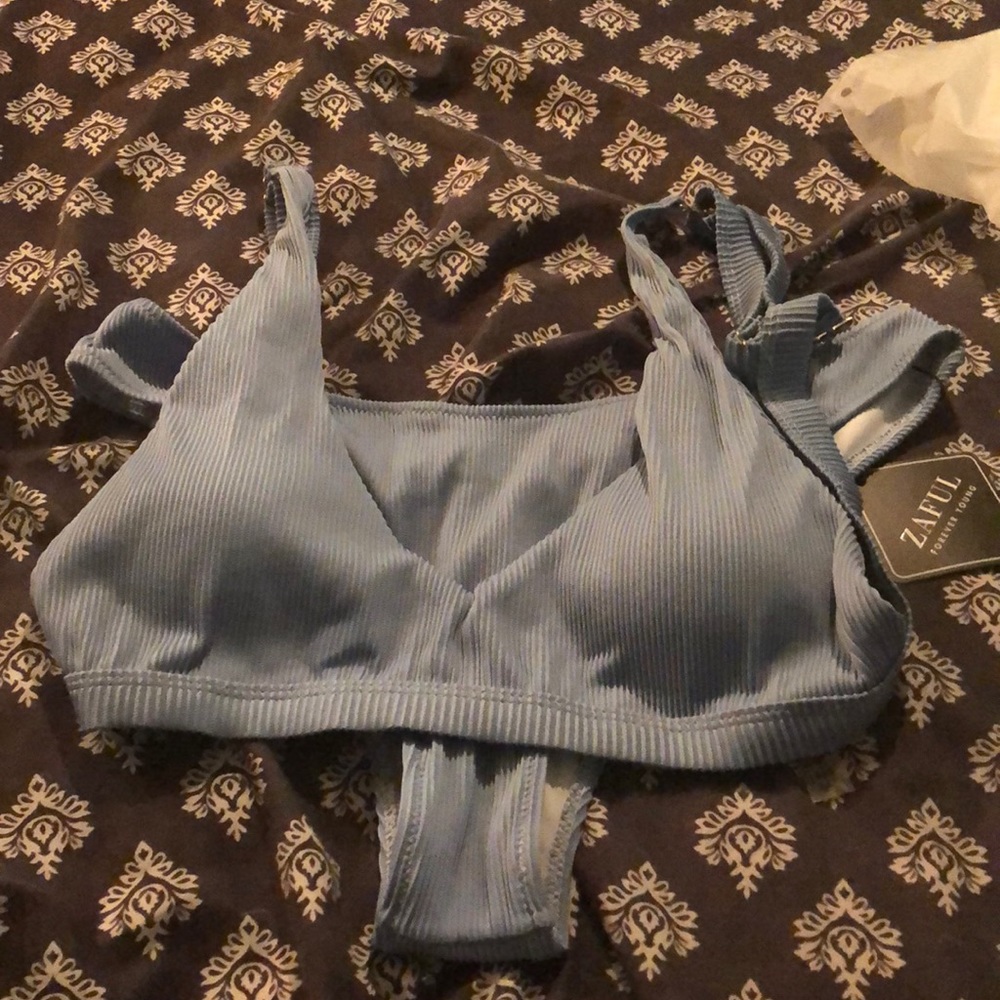 Bathing suit